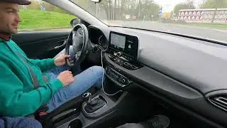 Embarque avec moi pour essayer une Hyundai I30