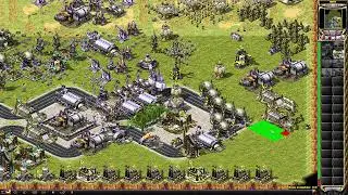 4 Players surviving extreme Ai #CnCNet Red Alert 2