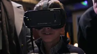 Legally blind chef donates electronic glasses for visually impaired teens