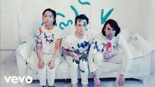 Dama Scout - Paper Boy