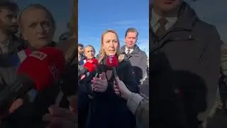 MARION MAR&Eacute;CHAL AUX C&Ocirc;T&Eacute;S DES AGRICULTEURS DEVANT L&rsquo;ASSEMBL&Eacute;E NATIONALE