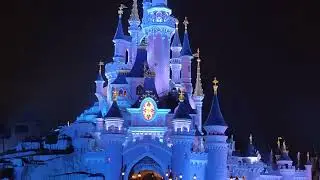 Disneyland Paris / Main Castle / Night /  21.12.2025