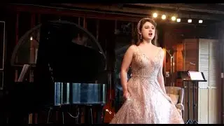 Solène Le Van sings “Spiel ich die Unschuld vom Lande” - (DIE FLEDERMAUS)