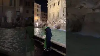 Marriage Proposal at Trevi Fountain #romevisit