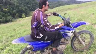 CRF 230 vs XTZ LANDER 250
