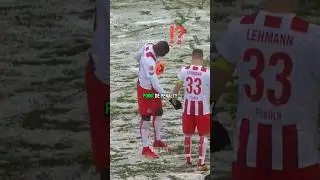 IL N&rsquo;A PAS TROUV&Eacute; LE POINT DE PENALTY ⚽😅 #football #shorts #shortvideo #foot