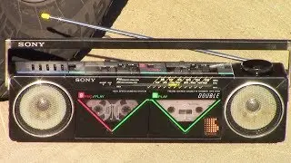 Sony CFS-W50 Double Cassette Record Play back Tailgating Ghetoblaster lol