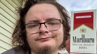 Smoking Marlboro Red Special Select 100&rsquo;s