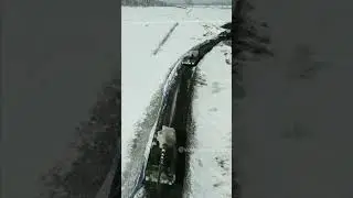 Колонна Пионов 2с7 в пути