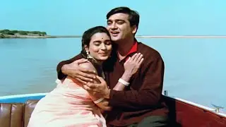 Sunil Dutt And Nutan Romantic Scene | Superhit Bollywood Movies | Milan 1967