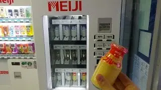Various Milk Vending Machine with Recycle Box