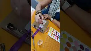 Calming Art Workshop. Designed to help you de-stress and find your flow. Using creativity for calm.