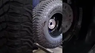 Effortless Handling of Oversize Tires! #automobile #bronco #sasquatch #service #undercoating