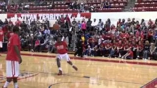 Doug Anderson University of Detroit Mercy Titans amazing athlete at the U of D Titan Tip-Off