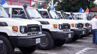 Sistema de salud se fortalece con la entrega de 44 nuevas camionetas