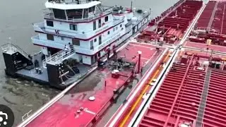 U.S Helicopter Crashes into the Mississippi River Barge in Missouri | Breaking news 