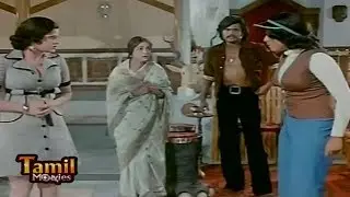 Jayamalini & Sripriya fight for Rajinikanth | Annai Oru Aalayam Scenes | Superhit Tamil Movies