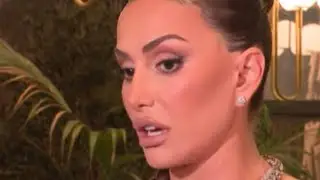 Emina oplela po ljudima koji su joj poku&scaron;ali sve oteti? Ljubomora je svakodnevnica