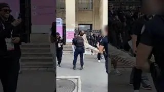 C&rsquo;est comme &Ccedil;A qu&rsquo;on salue SNOOPDOGG 🔥 #parisinterceptor #police #snoopdogg