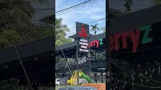 Berryz Kuthuparamaba poyindo?#food #youtubeshorts #kuthuparamba #kannur#foodreview