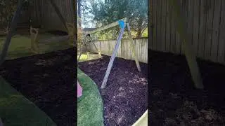 Before and After Mulch Job!  #lawncare #lawn #mulch