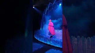 Opening scene of Frozen Opera #disneyland #paris #disneystudio #christmas #holidays #special #blog
