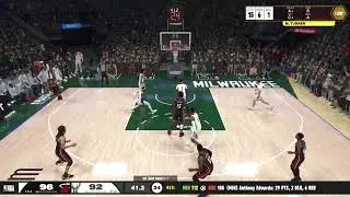 Bucks S1 Playoffs R1 G5