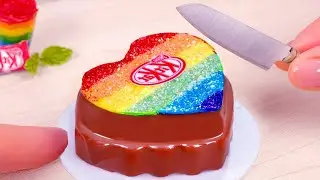 Miniature Cooking Magic: Rainbow Chocolate Cake with Sweet Sugar Decorations!