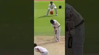 🎯 Middle Of The Bat! | Mahela Showing His Class 🏏 #shorts