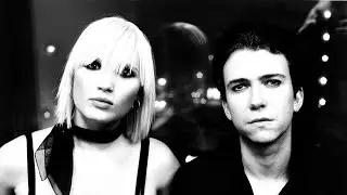 The Raveonettes | Christmas (Baby Please Come Home)