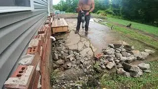 Testing the XtremepowerUS 61103 Jack Hammer w/Point & Chisel Bits Electric 2200W from AMAZON