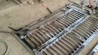 Steel ka gate grill ka designkhidkigatekaSteel ka design#loha#vlog#lifeisbutadream #funny#automobile