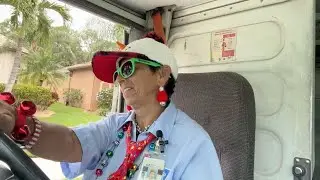 Port St. Lucie mail carrier spreads holiday cheer while on the job