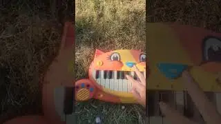 Miss Wanna Die by Shinitai-Chan but on my Cat piano :)