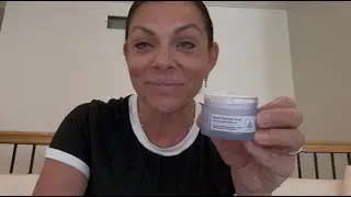 Amazon Beauty / Crogooe Neck Firming Cream / With these ingredients I can't wait to see how it works