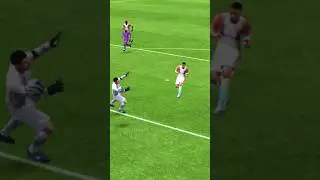Cristiano Ronaldo power shot in FC Mobile Goal