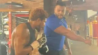 JARRELL MILLER DROPS GEMS ON BRANDON GLANTON ON HOW TO WHOOP TALLER FIGHTERS LIKE FURY & JOSHUA