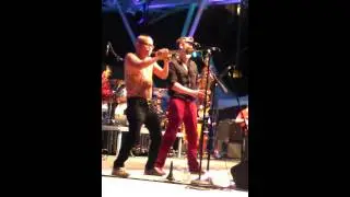 Mojo Flo @Columbus Commons...with soul train line