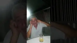 cantor muito bom cantando musicas internacionais The voice esta perdendo