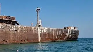 saritura de pe Epava Evanghelia Costinești