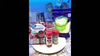 Pizza Bowl In 1Minute. Keto, low carb￼#Shorts #KetoPizzaBowl #CookingChannel #KetoCooking