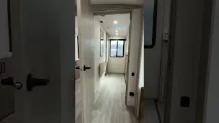 САМАЯ СТРАННАЯ новая планировка автодома, которую я видел! Представьте себе 2810BH #дом #жизньвдо...