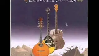 Kevin Macleod And Alec Finn - Pipe major John Stewart / pipe jigs