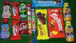 ASMR Eating Chupa Chups & Kinder Chocolate | No Talking | Relaxing Sounds#asmr #chocolate#satisfying