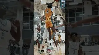 Aaron Bradshaw Flushes on the defender