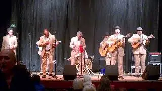 Estudiantina Ensemble @ Theatre De Krocht, Zandvoort, the Netherlands - CAMINA Y PRENDE EL FOG&Oacute;N