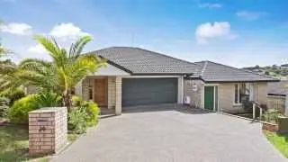 Raylene Yang - Myagent - Real Estate Video & Photography