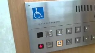 アルパークブルーサイド 青のエレベーター