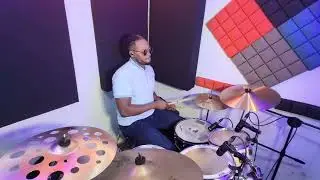 WATCH THIS!!!!! Dr nom. By Dave coz ft Paul Jackson jr(groove cover) drum cover