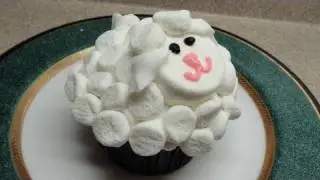 Decorating Cupcakes: #26 Fluffy Sheep
